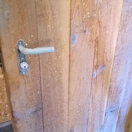 Turistická Ubytovňa 8 *