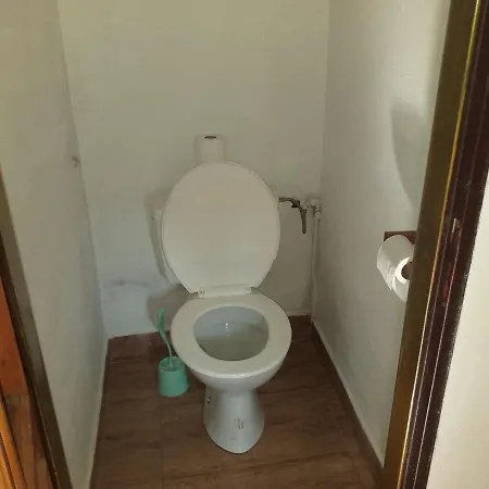 Turistická Ubytovňa 8 *